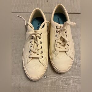 SeaVees Women's Gallery Cream Leather Sneakers